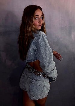 Angelika Mucha image 2 of 4
