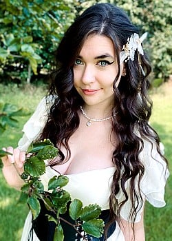 Angelika Seleznova image 4 of 4
