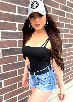 Angelina Angulo image 3 of 4