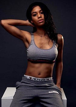 Angelique Valentine image 1 of 2