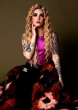 Angie (Musician) image 1 of 2