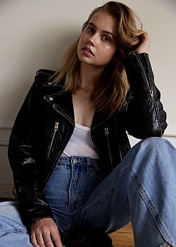 Angourie Rice image 2 of 4