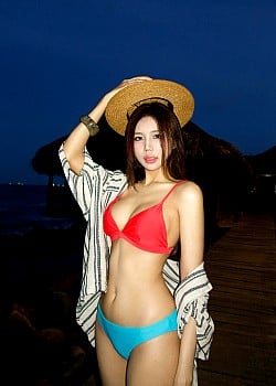 Anh Duong image 3 of 4