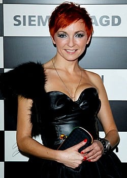 Ania Wyszkoni image 3 of 3