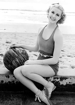 Anita Louise image 3 of 4