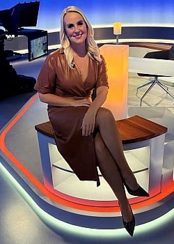 Anja Petzold image 2 of 4
