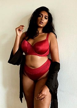 Anjali Mohan image 4 of 4