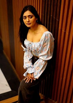 Anjali Tatrari image 4 of 4