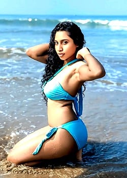 Anjana Mohan image 1 of 4