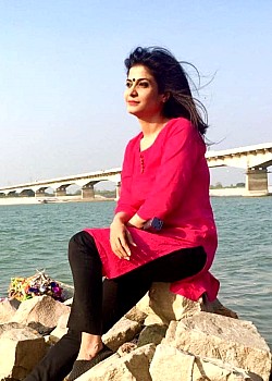 Anjana Om Kashyap image 3 of 3