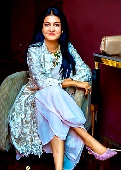 Anjana Om Kashyap image 1 of 2