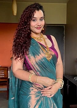 Anju Curly image 3 of 4