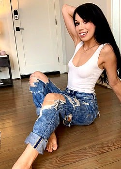 Anna Bailey (Brazzers) image 3 of 3