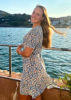 Anna Blinkova image 3 of 4
