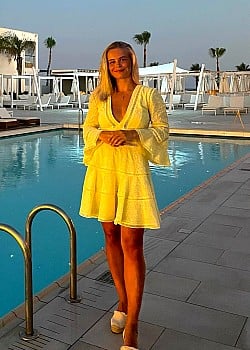 Anna Huse image 4 of 4