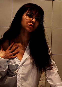 Anna Kauer image 4 of 4