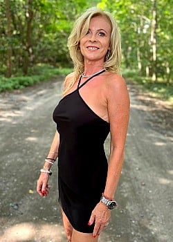 Anna Michalczyk image 2 of 4