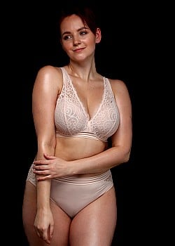Anna Seregina image 3 of 4