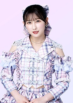 Anna Yamamoto image 3 of 4