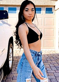 Annaliza Guzman image 1 of 3