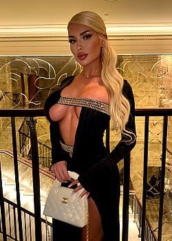 Anne Marie Monroe image 4 of 4