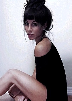 Anne Prettyhate image 2 of 2