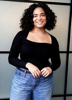 Annelise Cepero image 2 of 4