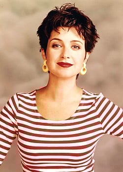 Annie Potts image 4 of 4