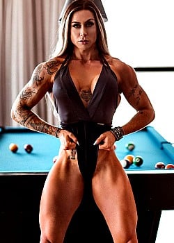Anny Karoline image 3 of 4