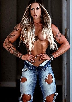 Anny Karoline image 4 of 4