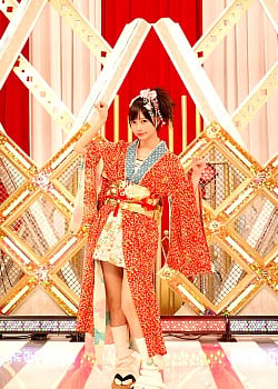 Ano (Singer) image 3 of 3