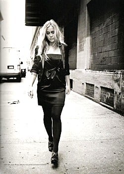 Anouk Teeuwe image 3 of 4