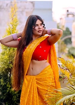 Anshu Choudhary Jaatni image 1 of 2