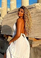 Antigoni Buxton profile photo