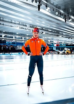 Antoinette De Jong image 2 of 2