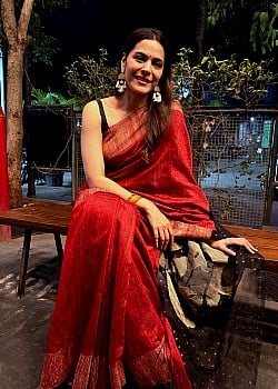 Anuja Sathe image 2 of 2