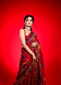 Anupama Parameswaran image 2 of 3