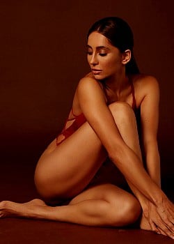 Anusha Dandekar image 2 of 3