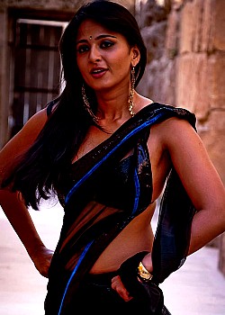 Anushka Shetty image 4 of 4