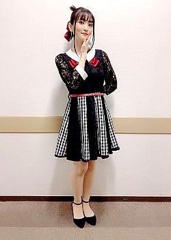 Aoi Koga image 1 of 3