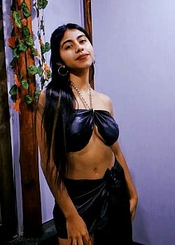 Ari Castro image 2 of 4