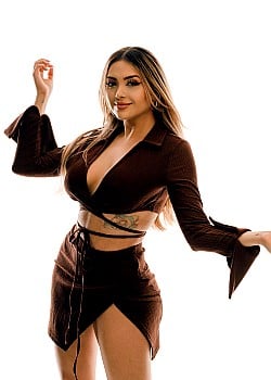 Ari Gameplays image 1 of 4