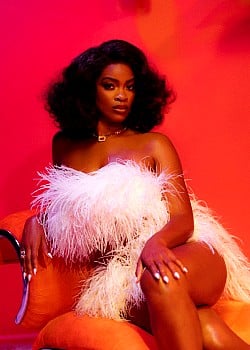 Ari Lennox image 4 of 4