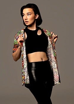 Aria Bedmar image 2 of 4