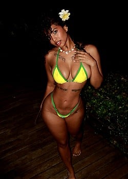 Arian Guitierrez image 1 of 3