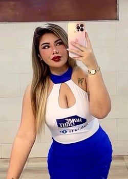 Ariana Zapata image 3 of 3