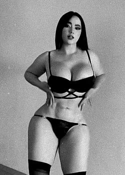 Aribel Segui image 1 of 3