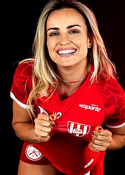 Ariele Moreira image 2 of 4