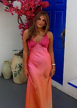 Ariella Napolitano image 1 of 3