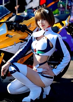 Arisa Akagi image 2 of 4